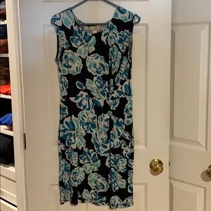 An Taylor Loft women’s small dress
